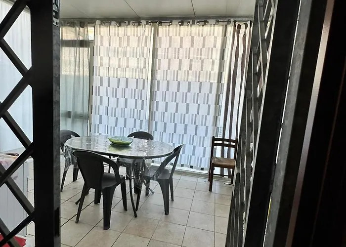 Apartment Oasi San Cesario *